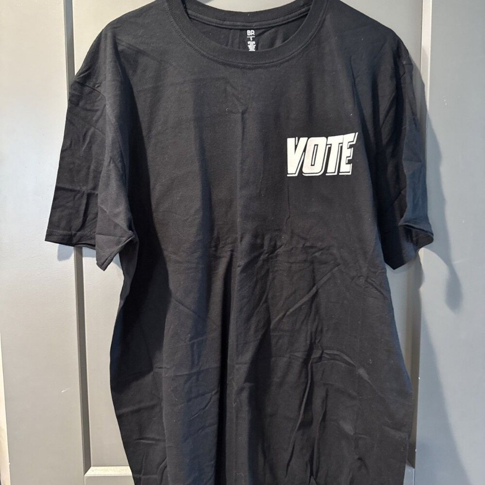 BP  VOTE Collection T-shirt in Black size Large